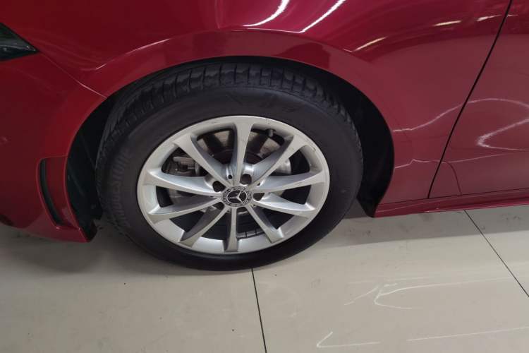 Used Mercedes-Benz A-Class 2021 A 200 L Sport Sedan Fashion Model
