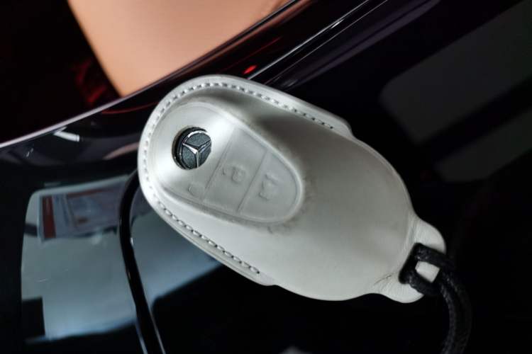 Used Mercedes-Benz GLC 2025 Refreshed GLC 300 L 4MATIC Dynamic Version 5 Seats Interior 1