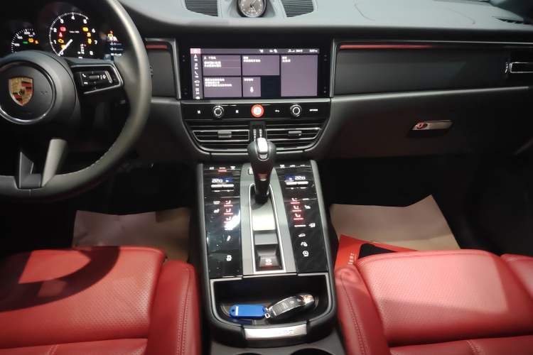 Used Porsche Macan 2024 Macan 2.0T
