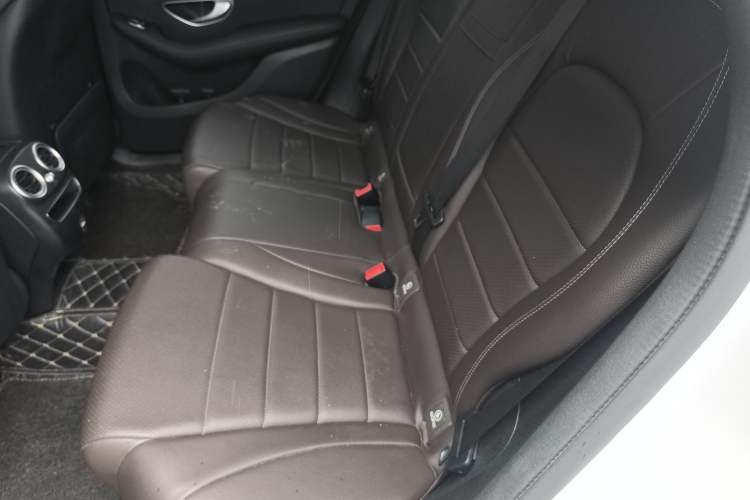 Used Mercedes-Benz GLC 2020 Facelift GLC 260 L 4MATIC Luxury Edition Left Rear Seat