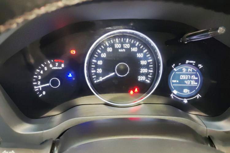 Used Honda Vezel 2015 1.5L manual two-wheel drive Comfort trim level Instrument Cluster