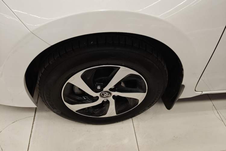 Used Toyota Levin 2017 Revised 185T CVT Elite Edition China V Standard Left Front Wheel Hub