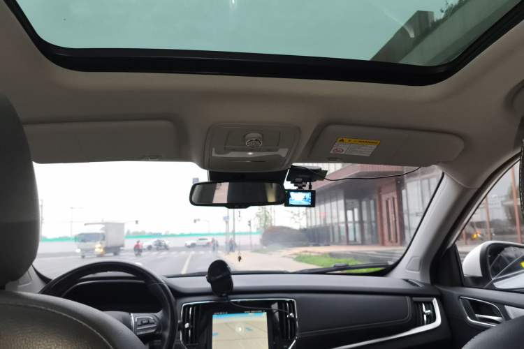 Used Roewe RX5 New Energy 2017 eRX5 50T Hybrid Connected Prestige Flagship Edition Headliner