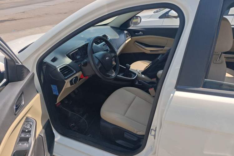 Used Ford Escort 2017 Revised Version 1.5L Manual Comfort Edition
