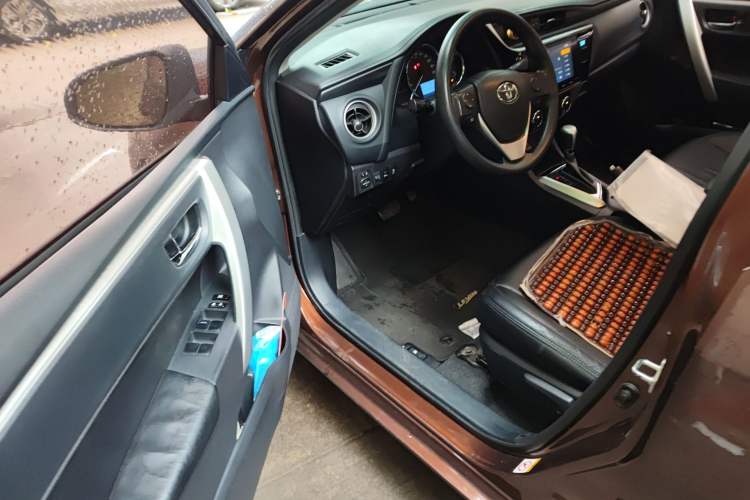 Used Toyota Levin 2017 Revised 185T CVT Elite Edition China V Standard Driver Seat