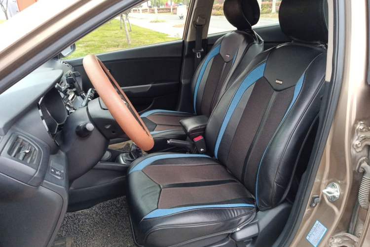 Used Kia K2 2012 Sedan 1.4L MT GLS Commemorative Edition
