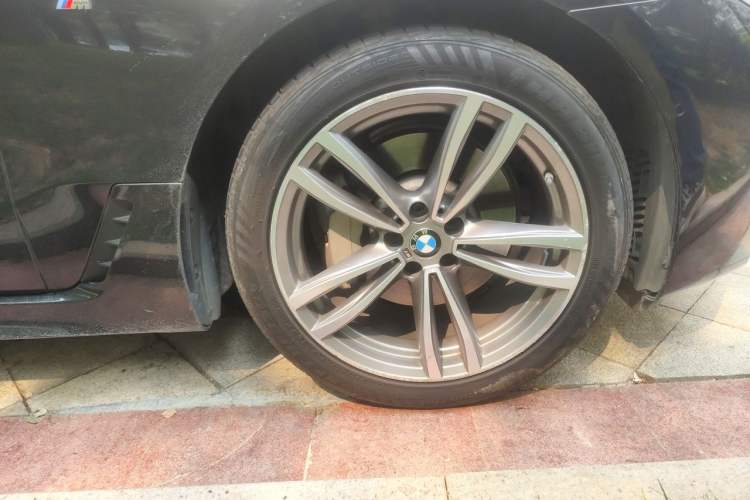 Used BMW 6 Series GT 2020 630i M Sport Package Right Front Wheel Hub