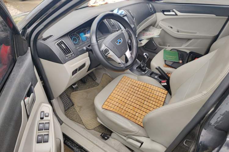 Used Geely Auto Vision 2015 1.5L Manual Elite Model
