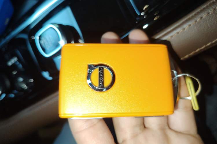 Used Volvo S90 New Energy 2025 Plug-in Hybrid Four-Wheel Drive Long-Range Luxury Smart Edition Vehicle Key