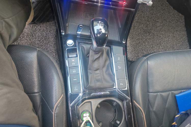 Used Volkswagen Passat New Energy 2020 430 PHEV Hybrid Luxury Edition China VI Standard
