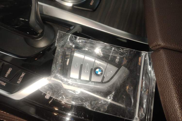 Used BMW 5 Series New Energy 2022 535Le Luxury Package Vehicle Key