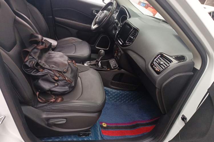 Used Jeep Compass 2019 220T Automatic Family Edition
