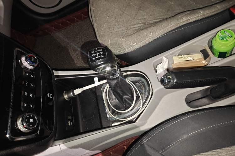 Used JAC Group Heyue 2014 1.5L Manual Comfort Model China IV Standard