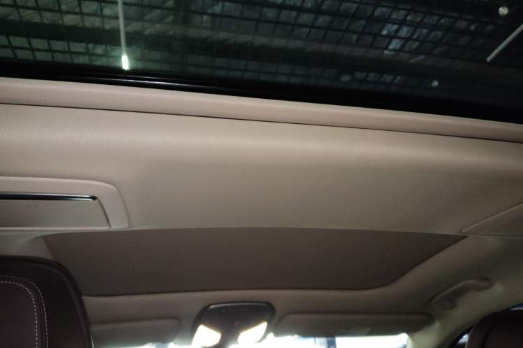 Used BMW 7 Series 2019 Updated 730Li Luxury Package Headliner