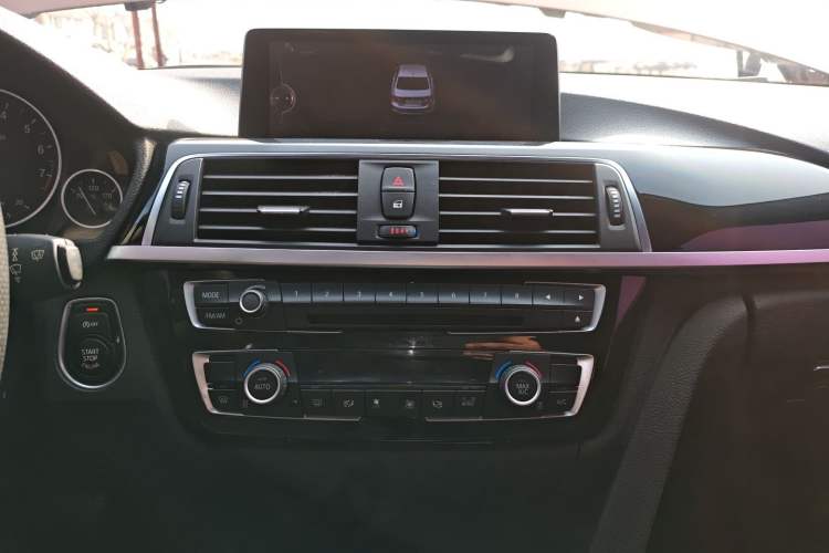 Used BMW 3 Series 2016 320Li Ambition Model