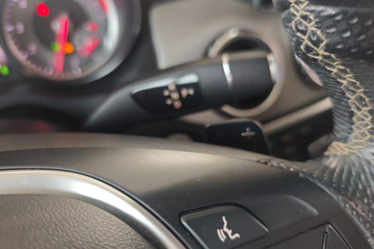 Used Mercedes-Benz GLA 2015 GLA 220 4MATIC Fashion Model