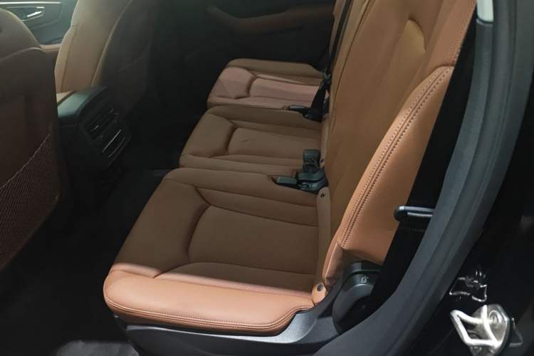 Used Audi Q7 2025 45 TFSI quattro S line Black Warrior Edition
