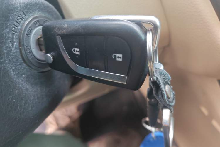 Used Toyota Highlander 2021 2.0T Four-Wheel Drive Elite Edition 7-Seater Vehicle Key