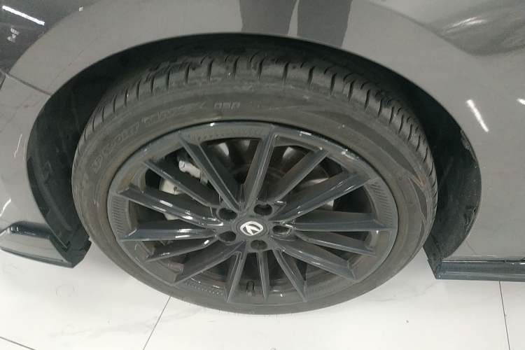 Used CHANGAN UNI-V 2024 2.0T Classic Sport Edition
