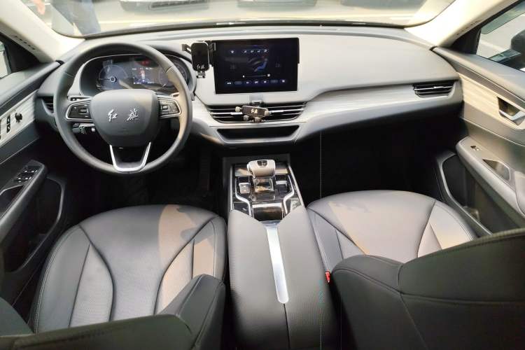 Used Hongqi E-QM5 2024 500km Range Edition Center Console