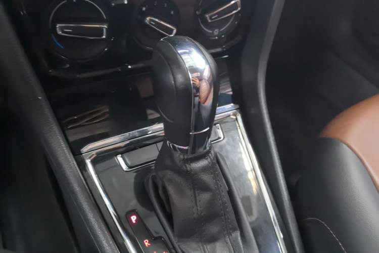 Used Volkswagen Bora 2016 1.6L Automatic Comfort Model