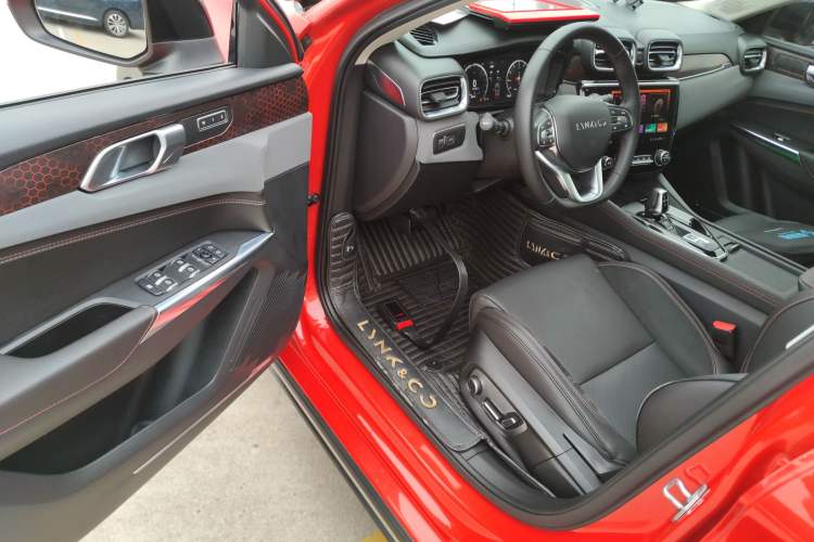 Used Lynk & Co 02 2019 1.5T DCT Two-Wheel Drive Pro Edition China VI Standard