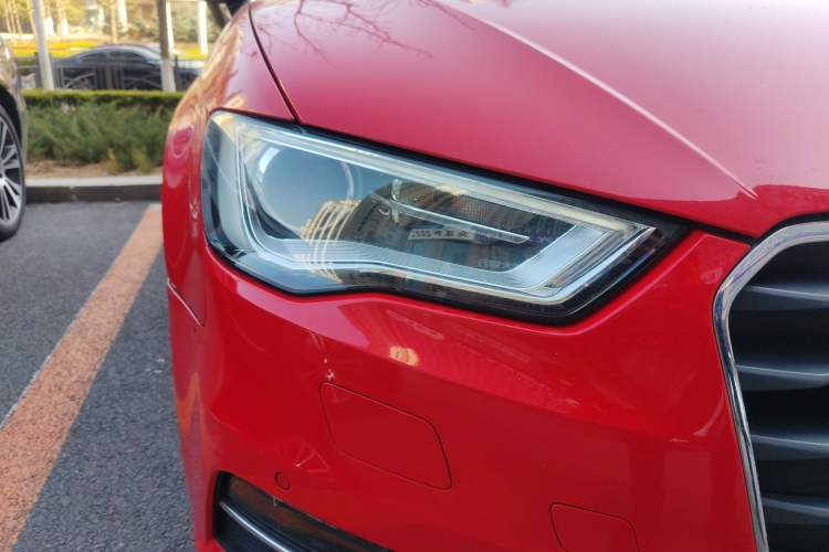 Used Audi A3 2015 Sportback 35 TFSI Millionth Anniversary Comfort Model Right Front Headlight