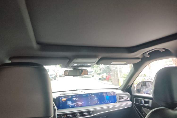 Used Ford Explorer 2023 EcoBoost 285 4x4 ST-LINE 6-Seater
