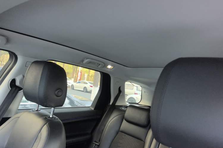 Used Land Rover Discovery Sport 2019 240 PS PURE Edition China V Standard