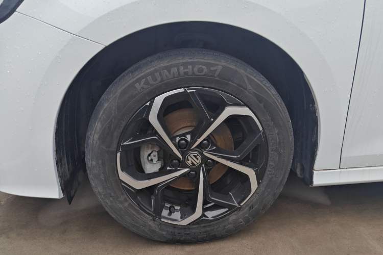 Used MG 5 2023 180 DVVT Manual Fashion Edition