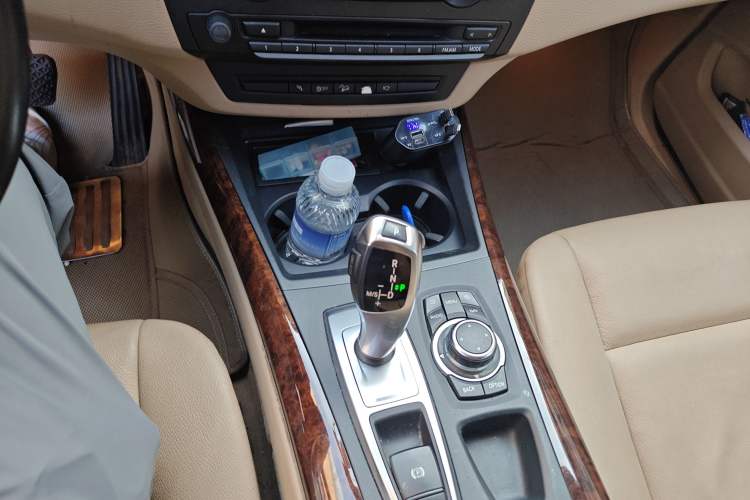 Used BMW X5 2011 xDrive35i U.S. specification Gear Lever
