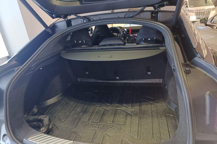 Used Lynk & Co 05 2022 05+ 2.0TD Automatic Exploration Edition