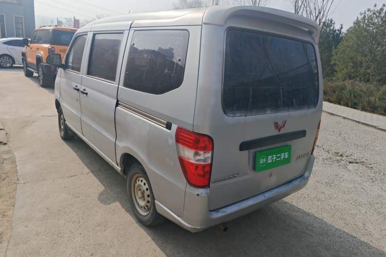 Used Wuling Zhiguang 2010 1.0L New Version Practical Edition with Short Body
