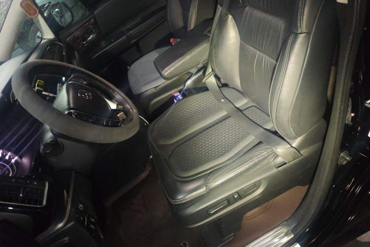 Used Honda Elysion 2016 2.4L Luxury Edition Left Front Seat