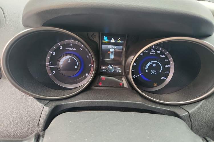 Used CHANGAN CS75 2016 1.8T Automatic Elite Model China V Standard
