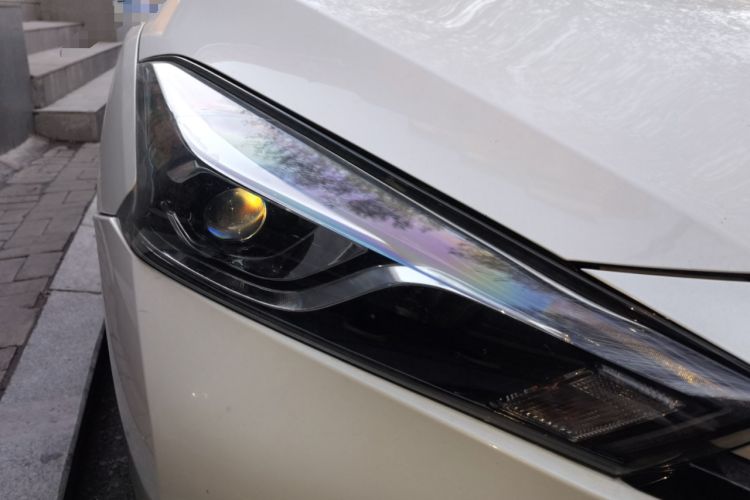 Used Nissan Lannia 2020 1.6L CVT Smart Connect Smart Cool Edition Right Front Headlight