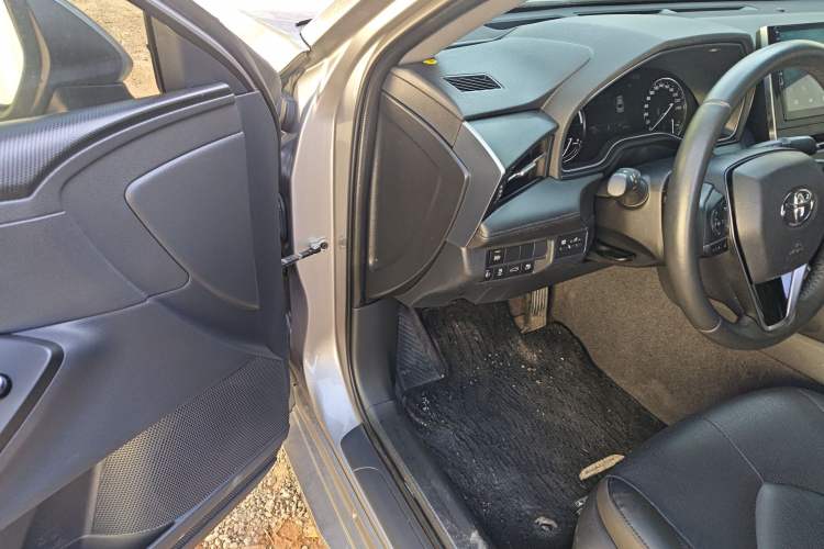 Used Toyota Avalon 2023 Dual-Engine 2.5L Luxury Edition