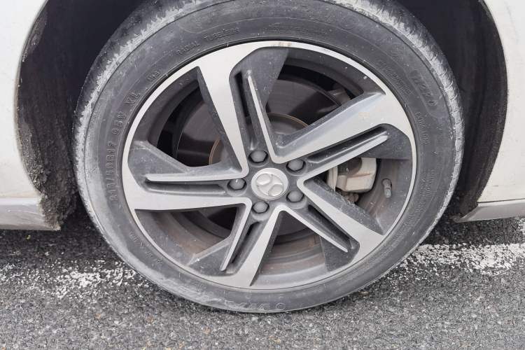 Used BAIC Beijing EU5 2018 R500 Smart Edition