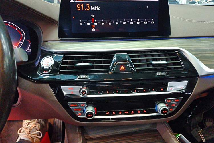 Used BMW 5 Series 2020 530Li xDrive Luxury Package
