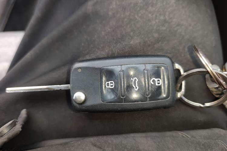 Used Volkswagen Bora 2014 1.6L Manual Comfort Model Vehicle Key