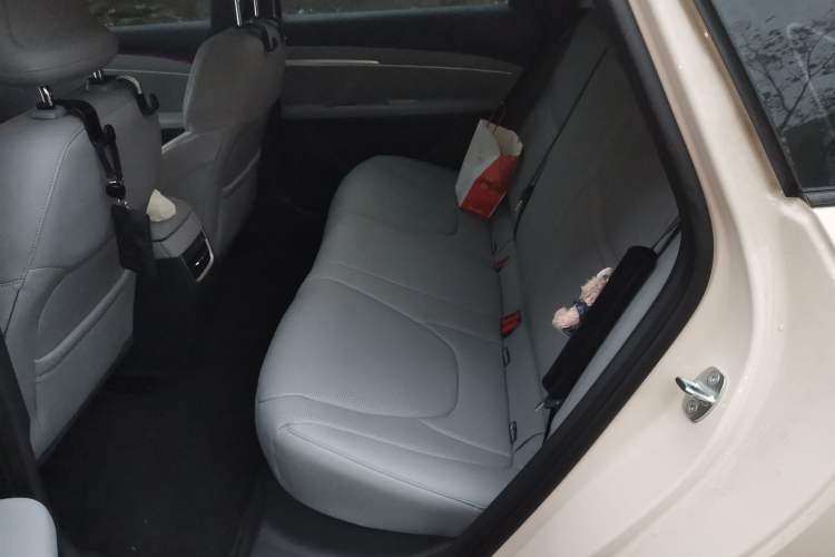 Used XPeng MONA M03 2024 620 with Ultra-Long Range Left Rear Seat