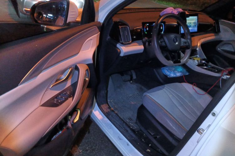 Used BYD Song Pro New Energy 2024 HONOR Edition DM-i 71KM Navigation Model Driver Seat