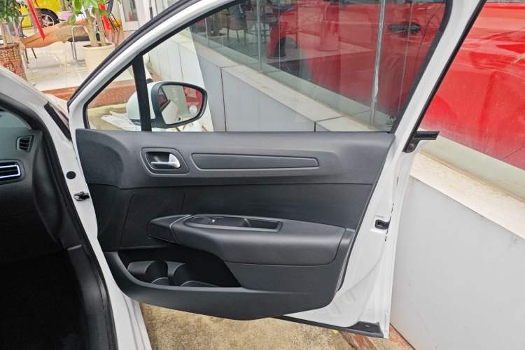 Used Citroen C4 Sega 2018 1.6L Automatic Comfort Model
