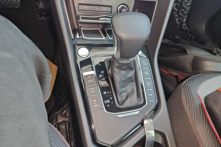 Used Volkswagen Tiguan L New Energy 2023 430 PHEV Plug-in Hybrid Flagship Edition Gear Lever
