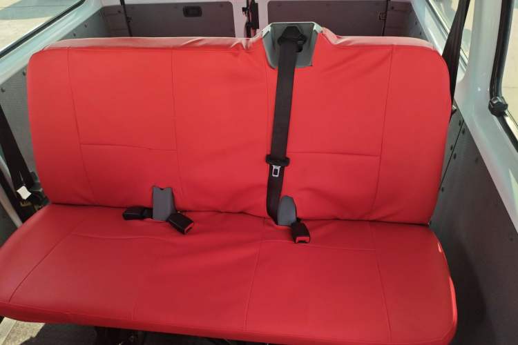 Used JMC Transit 2019 2.8T Commercial Version Short Wheelbase Mid-Roof 6-Seater China VI JX493