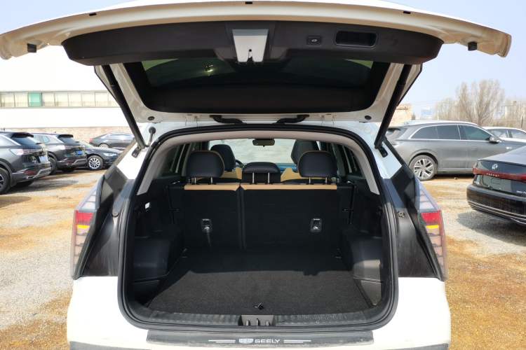 Used Geely Auto FX11 2023 1.5TD DCT Prestige Edition
