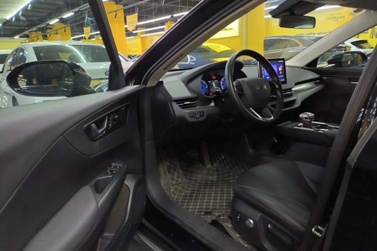 Used Hongqi E-QM5 2023 Revised Version Basic Travel Edition
