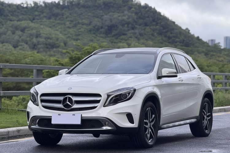 Used Mercedes-Benz GLA 2015 GLA 220 4MATIC Fashion Model