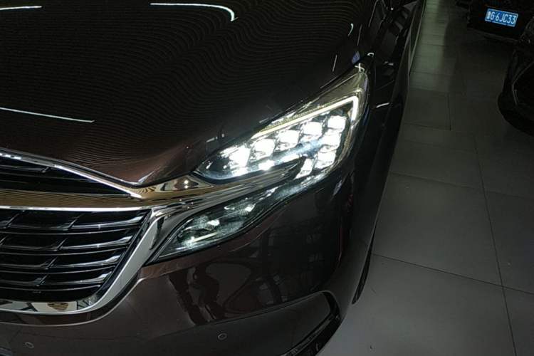 Used Buick GL8 2021 ES Landtrek 653T Luxury Model
