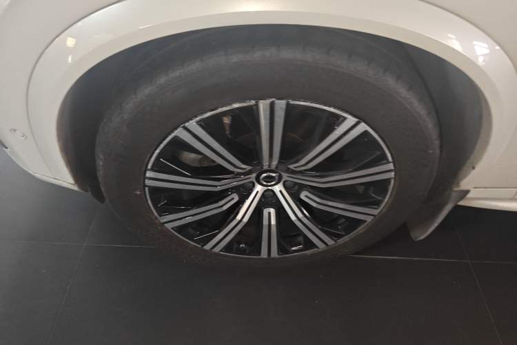 Used Volvo XC90 New Energy 2021 E-Drive Hybrid T8 Luxury Flagship 7-Seater